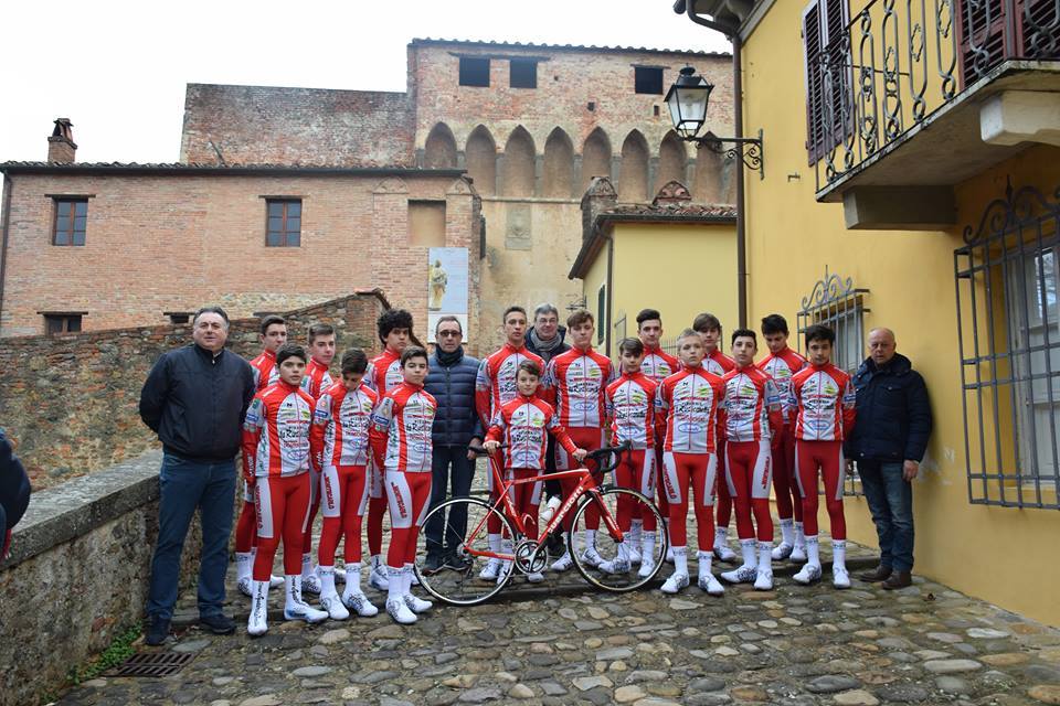 Montecarlo Ciclismo con tre squadre e trentatre giovani per la stagione 2018